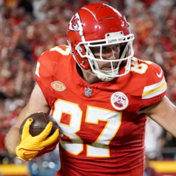Travis Kelce (Nike)-(Chiefs)-(Jersey)-(Red)-(New Condition)-(Size:XL)-$100.00 - Picture 8 of 9